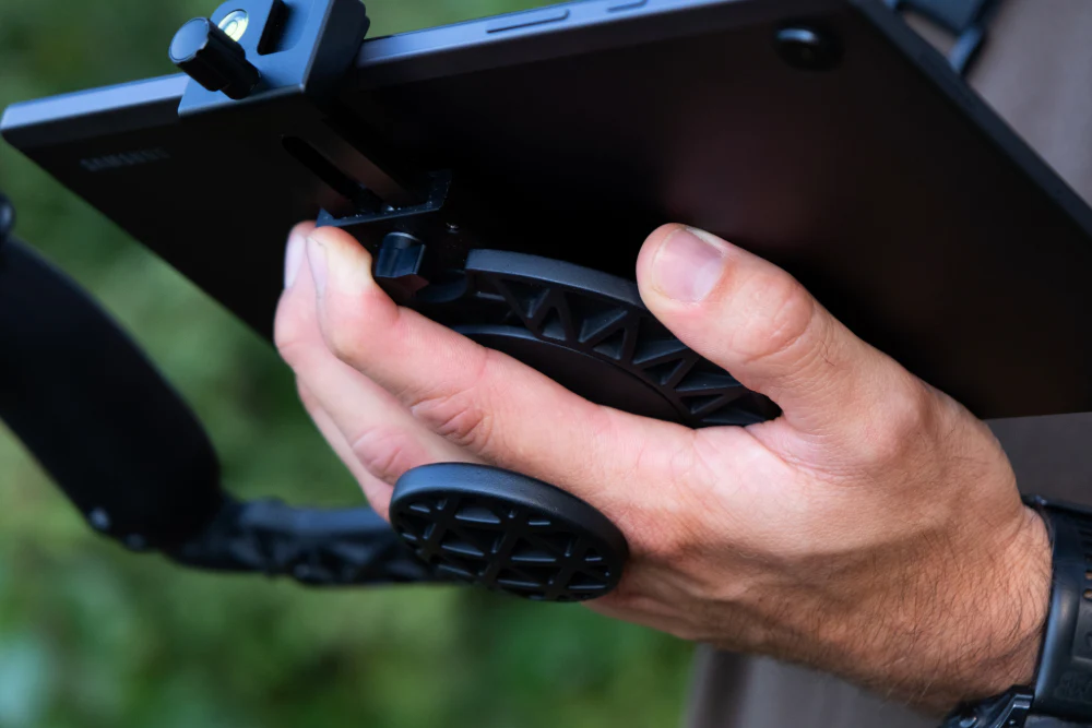 Deeper Quest Tablet and Remote Controller Holder - Image 4